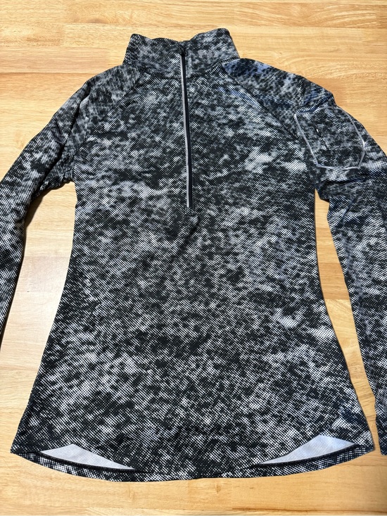 Under Armour Tops - Women’s Under Armour Black White Quarter Zip Pullover Jacket